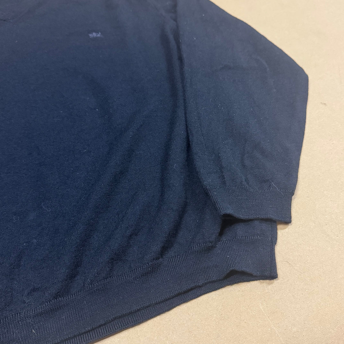 Burberry London vintage wool sweater – Close-up 3