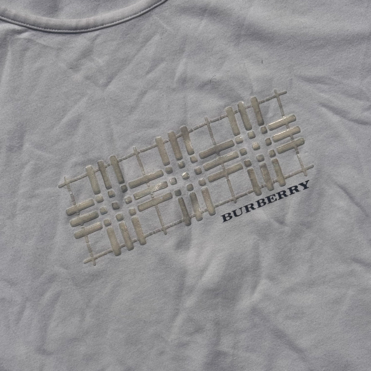 Burberry London white cropped T-shirt – Close-up 2
