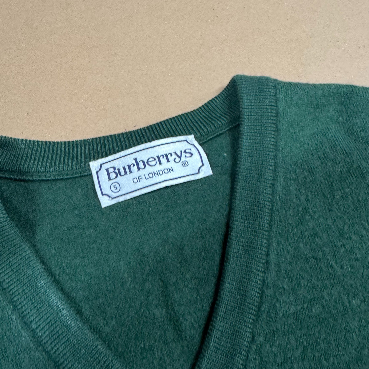 Burberry's of London green vintage wool sweatshirt – Close-up 1