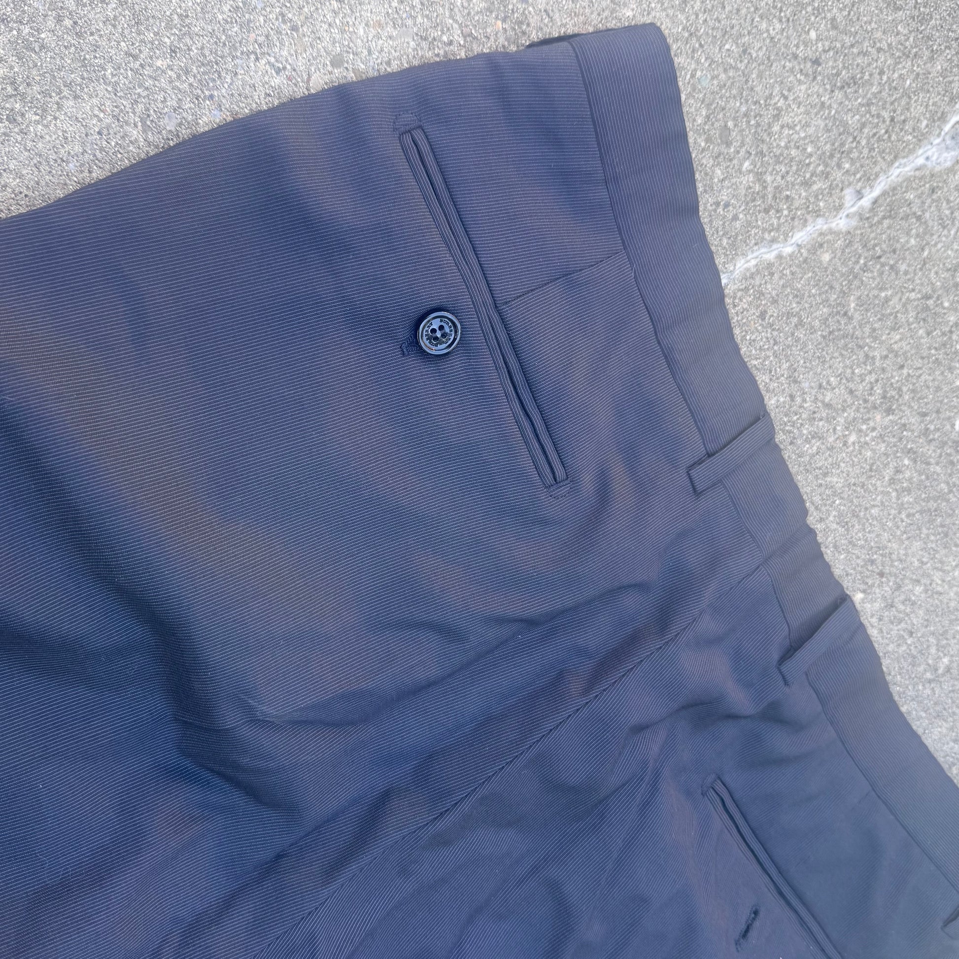 Burberry vintage wool black dress pants – Close-up 4