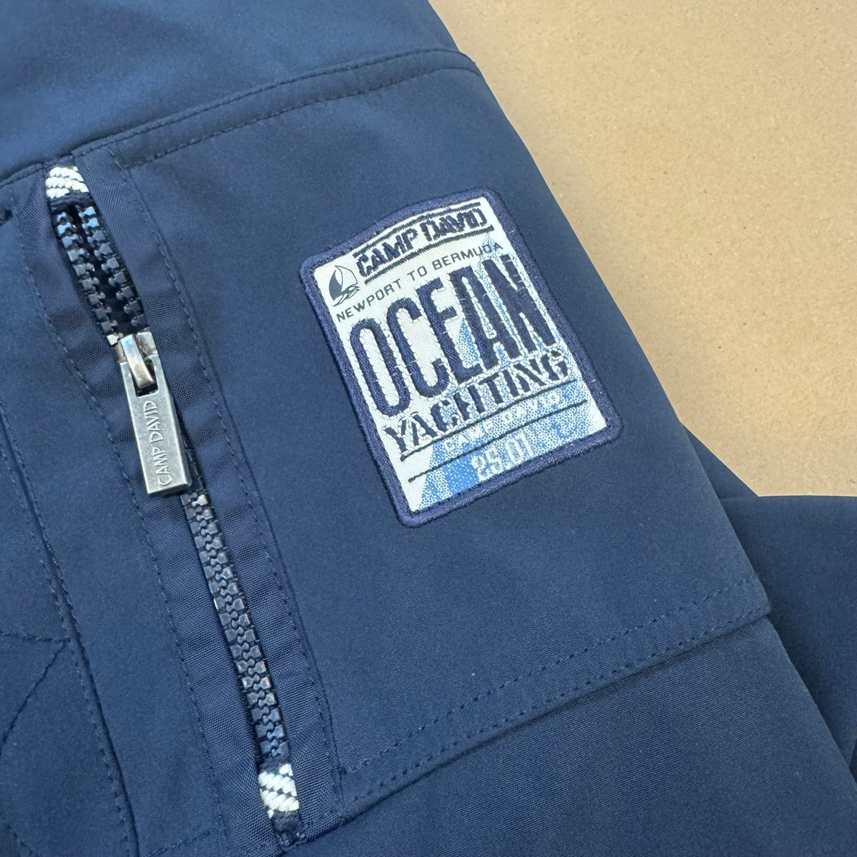 Camp David Newport Windbreaker – Close-up 2