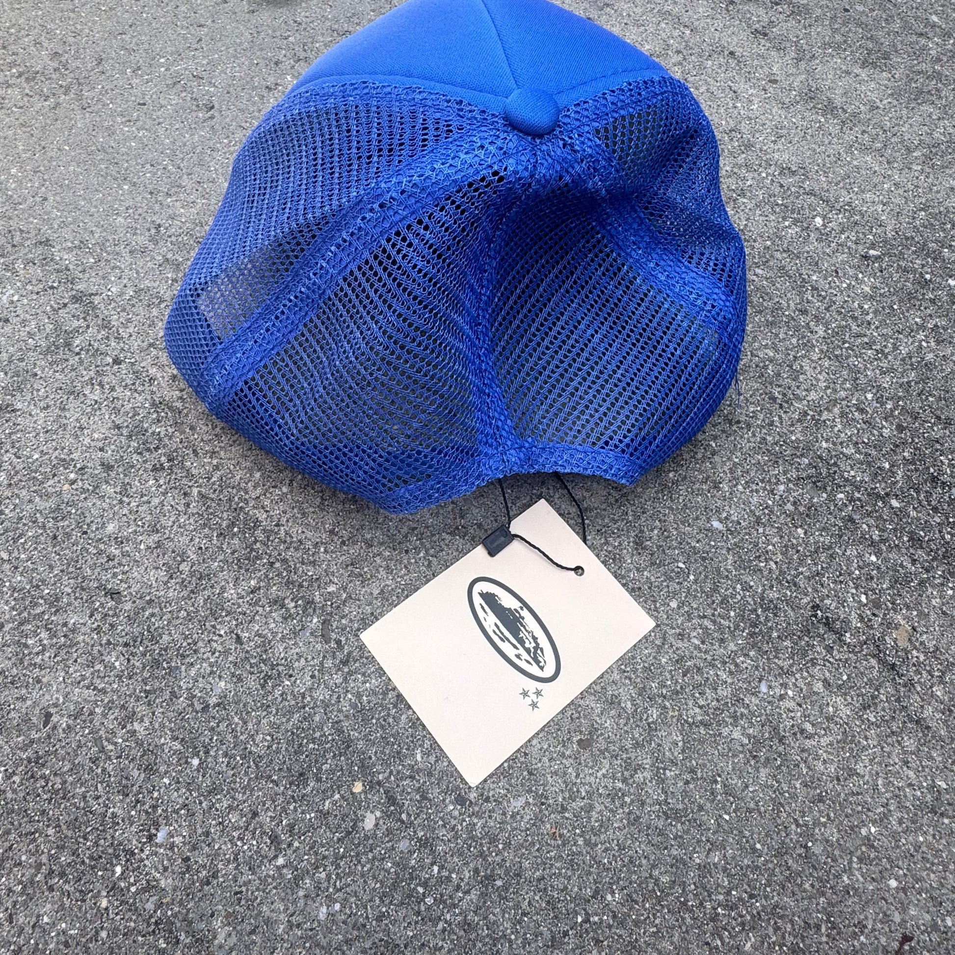 Corteiz CRTZRTW blue logo cap – Close-up 2