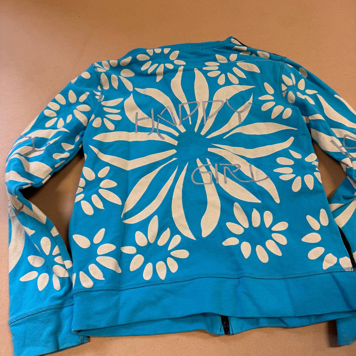 Custo Barcelona “Happy Girl” vintage zipped hoodie – Close-up 3