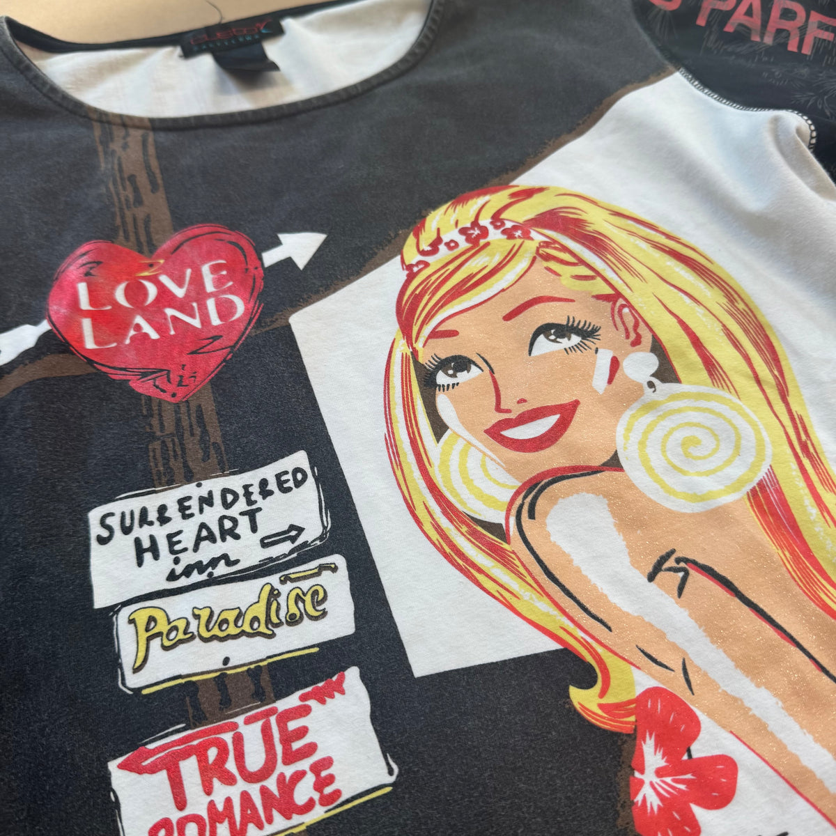 Custo Barcelona "True Romance" vintage longsleeve – Close-up 1