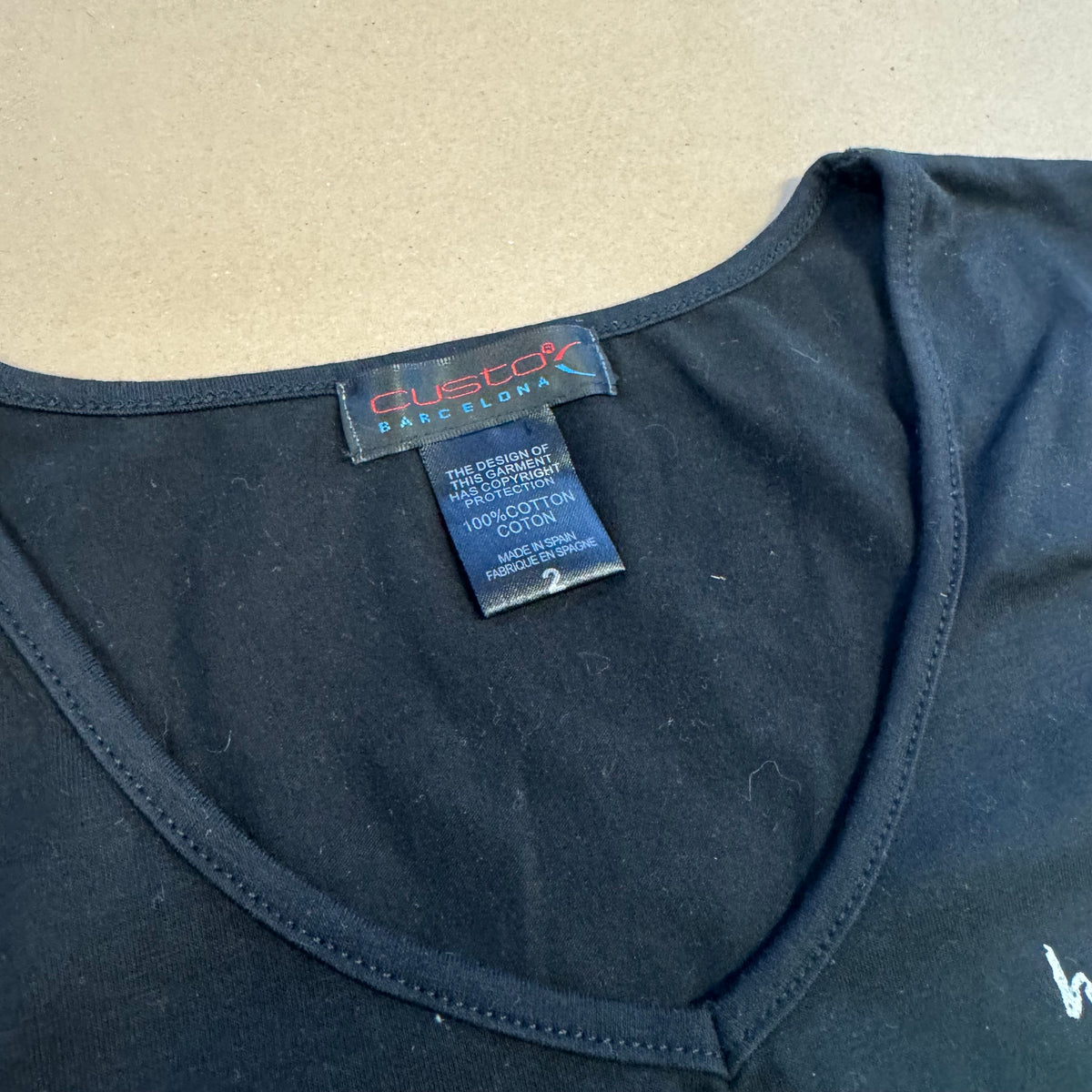 Custo Barcelona Y2K butterfly glitter t-shirt – Close-up 2