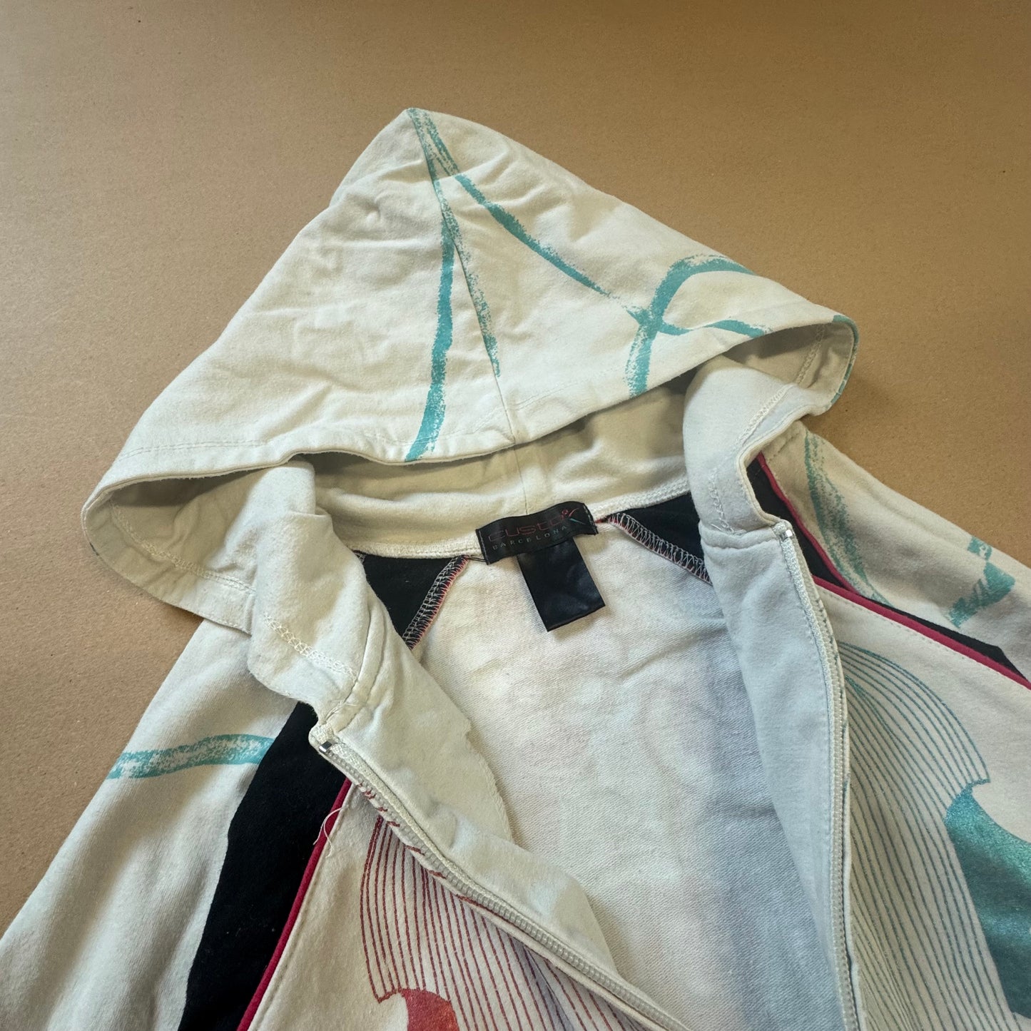 Custo Barcelona y2k graphic zip hoodie – Close-up 3