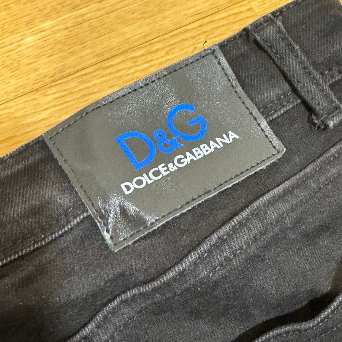 Dolce & Gabbana black classic denim jeans – Close-up 2