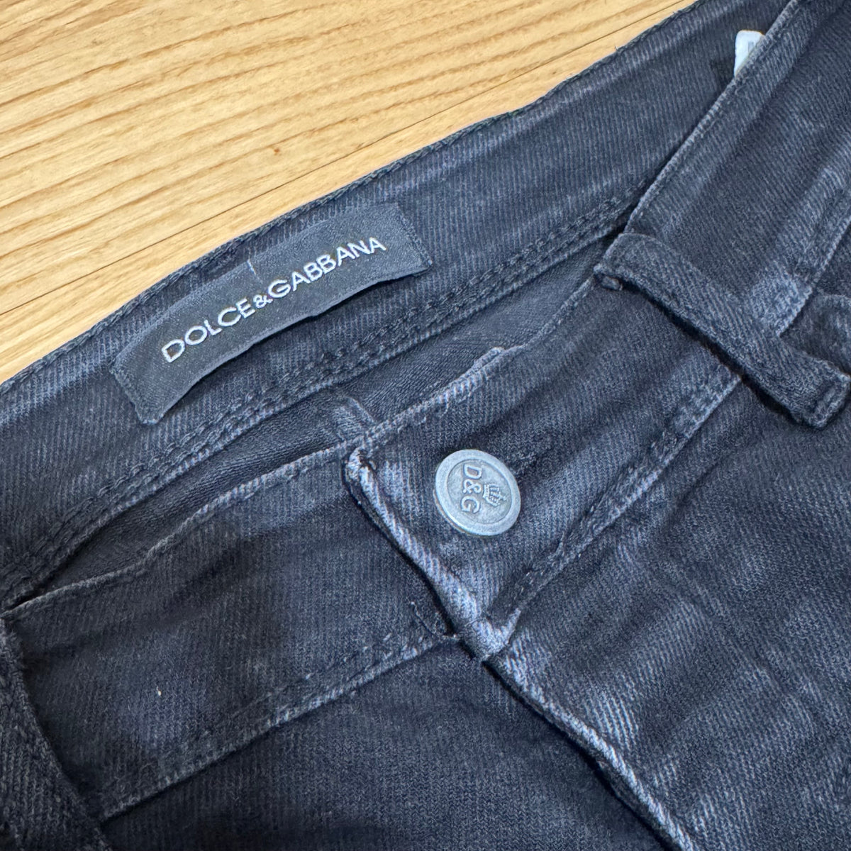 Dolce & Gabbana black classic denim jeans – Close-up 4