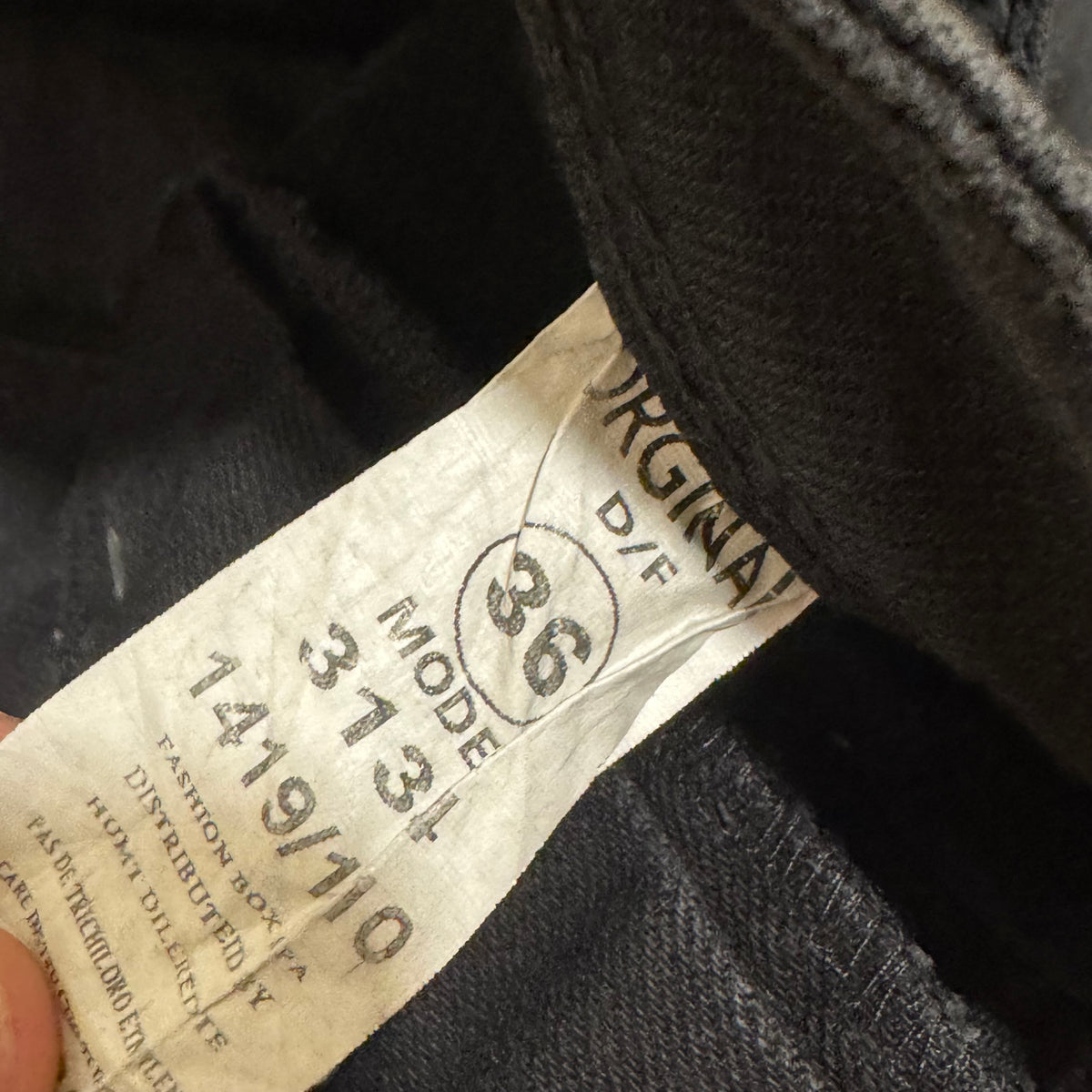 Dolce & Gabbana black classic denim jeans – Close-up 5