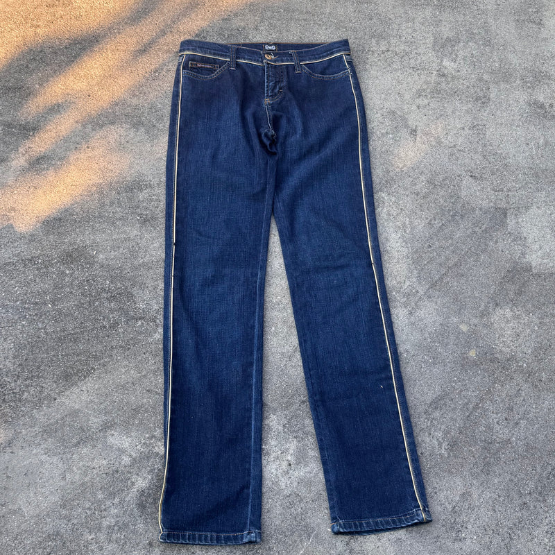 Detailansicht: Sourced limited accessories and clothes Dolce & Gabbana vintage straight jeans – Logo, Nähte oder Material