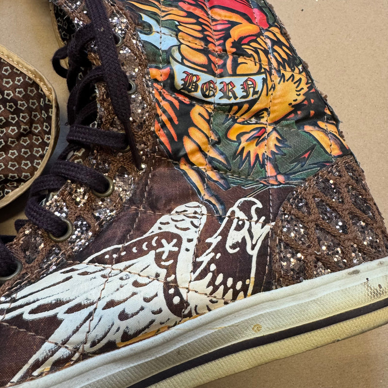 Detailansicht: Sourced limited accessories and clothes Ed Hardy glitter vintage shoes – Logo, Nähte oder Material