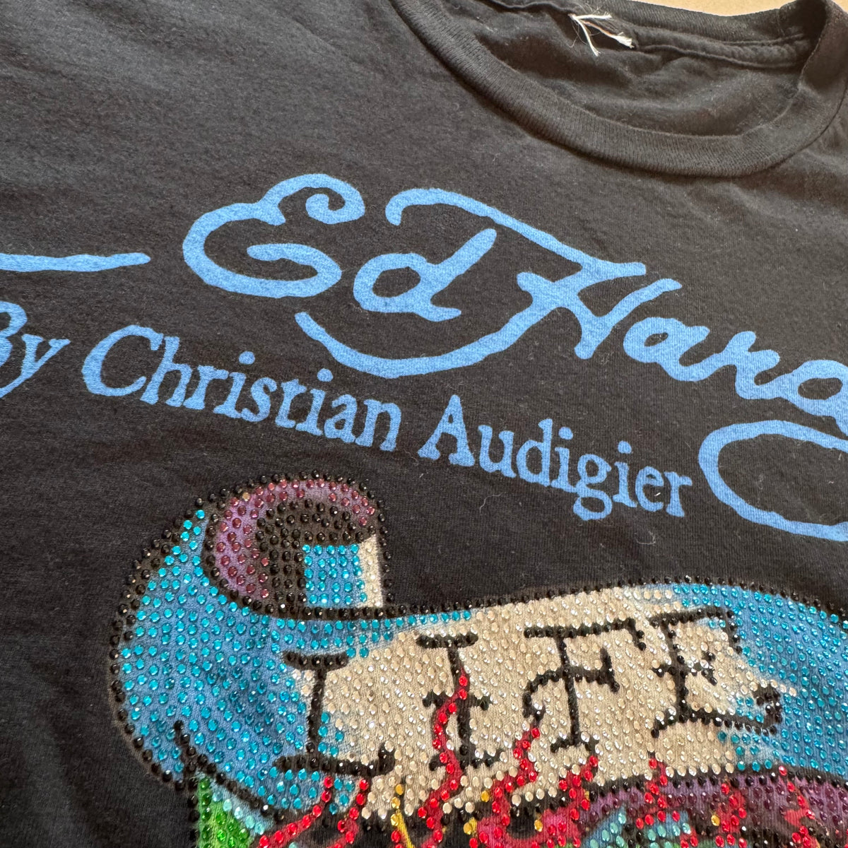 Ed Hardy "Life is a Gamble" Y2K rhinestones tee – Close-up 3