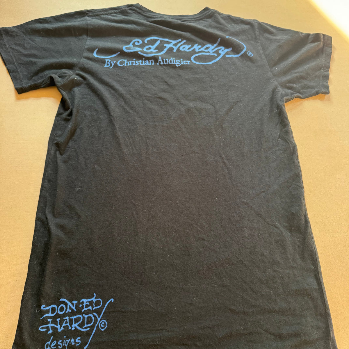 Ed Hardy "Life is a Gamble" Y2K rhinestones tee – Close-up 4