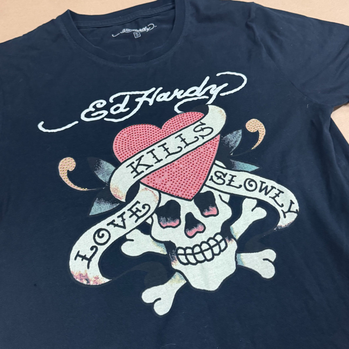 Ed Hardy vintage rhinestones black T-shirt – Close-up 1