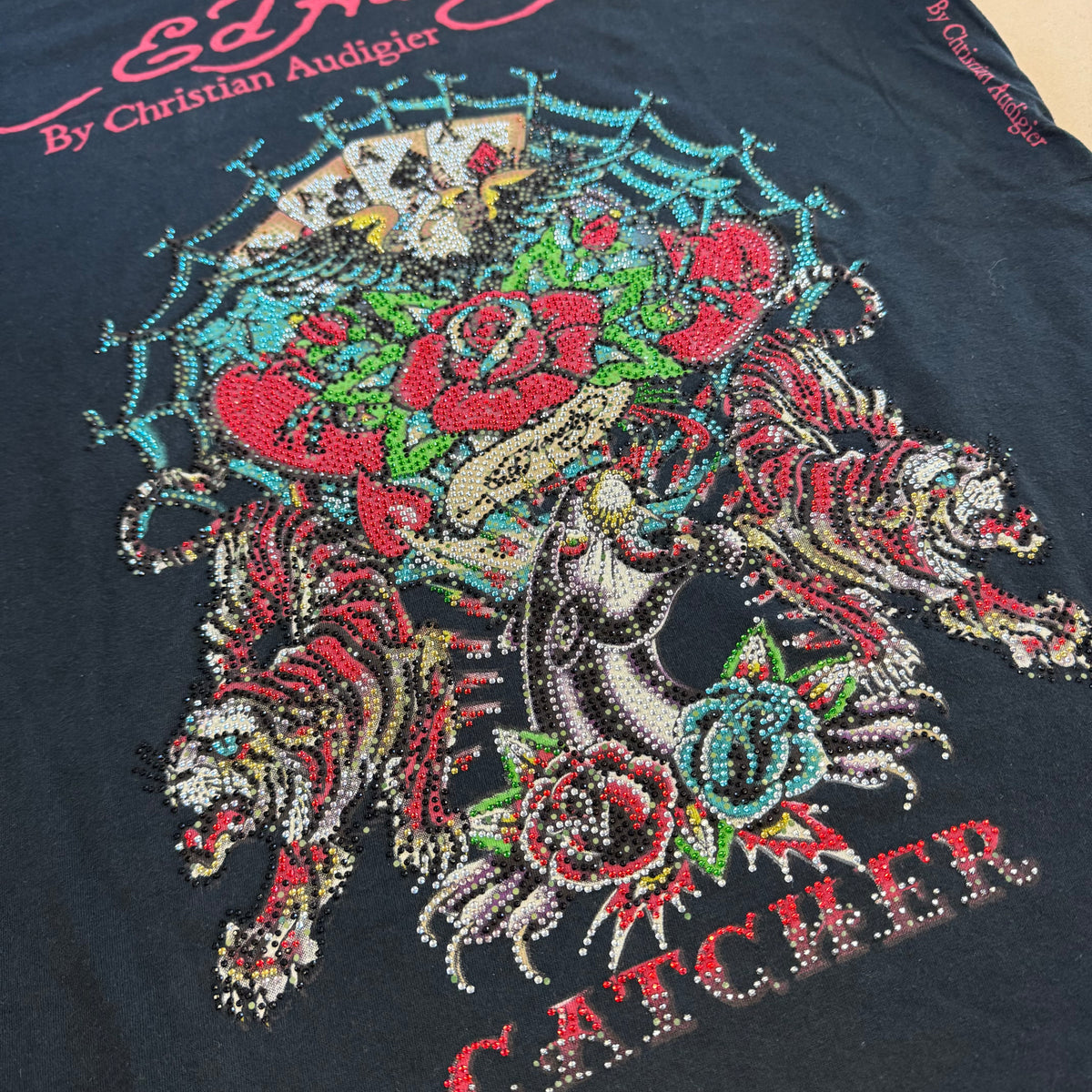 Ed Hardy y2k "aces catcher" rhinestones tee – Close-up 1