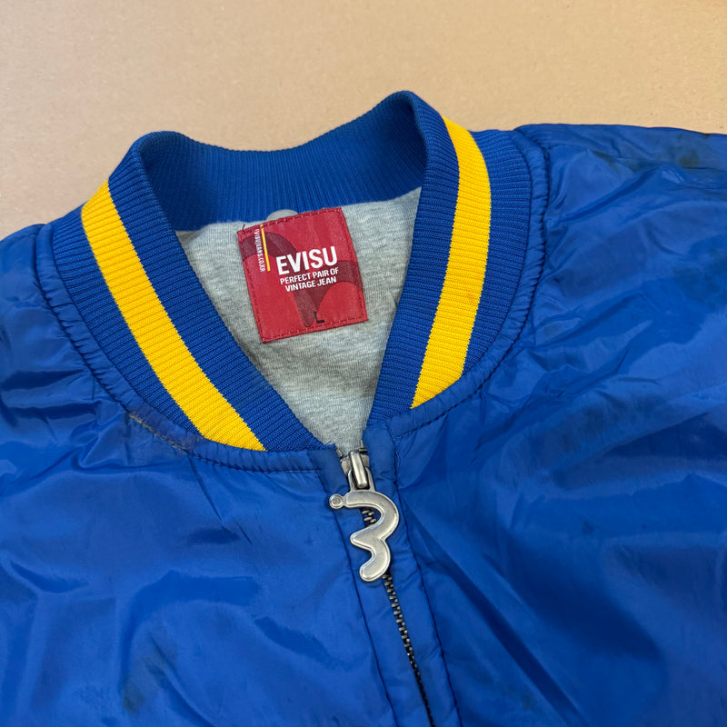 Detailansicht: Sourced limited accessories and clothes Evisu 52 used rain jacket – Logo, Nähte oder Material