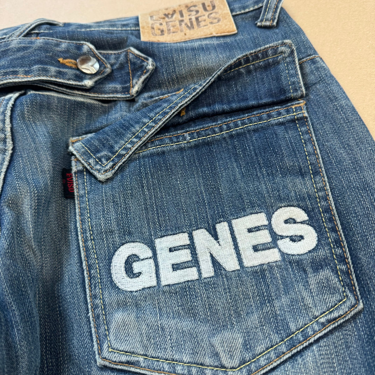 Evisu Genes vintage denim jeans – Close-up 1