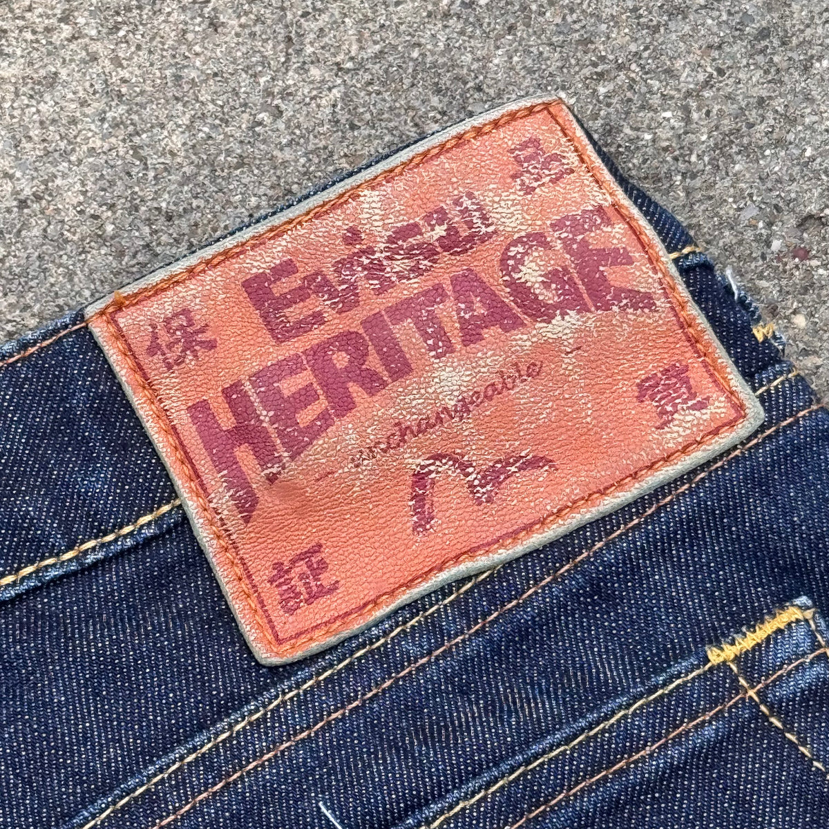 Evisu Heritage vintage straight leg jeans – Close-up 2