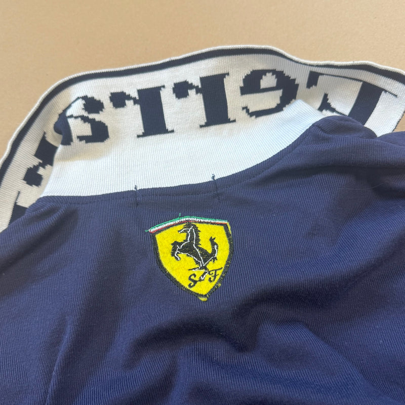 Detailansicht: Sourced limited accessories and clothes Ferrari designer slim-fit poloshirt – Logo, Nähte oder Material