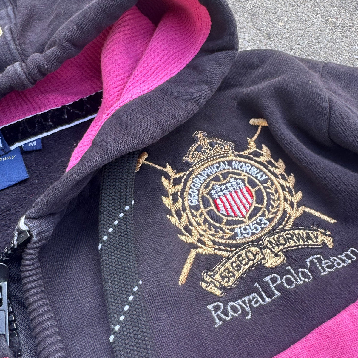 Geographical Norway Dubai zipped hoodie – Close-up 2