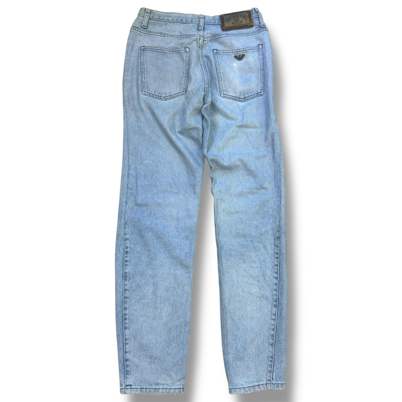 Detailansicht: Sourced limited accessories and clothes Giorgio Armani skyblue vintage jeans – Logo, Nähte oder Material