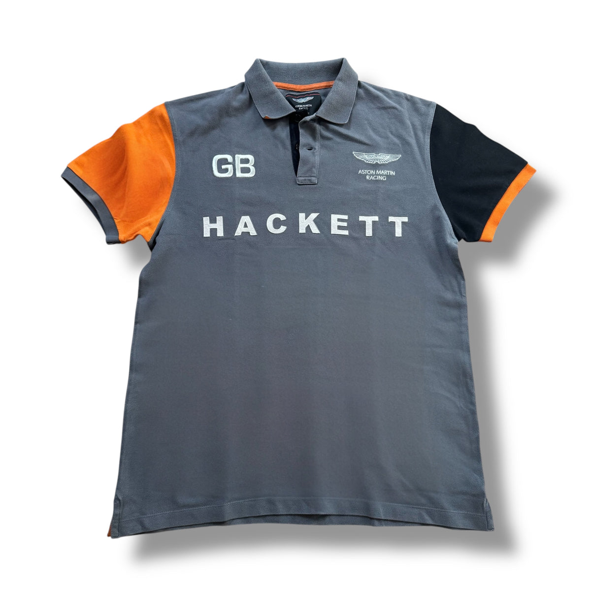 Hackett London Aston Martin Racing grey poloshirt – Close-up 1