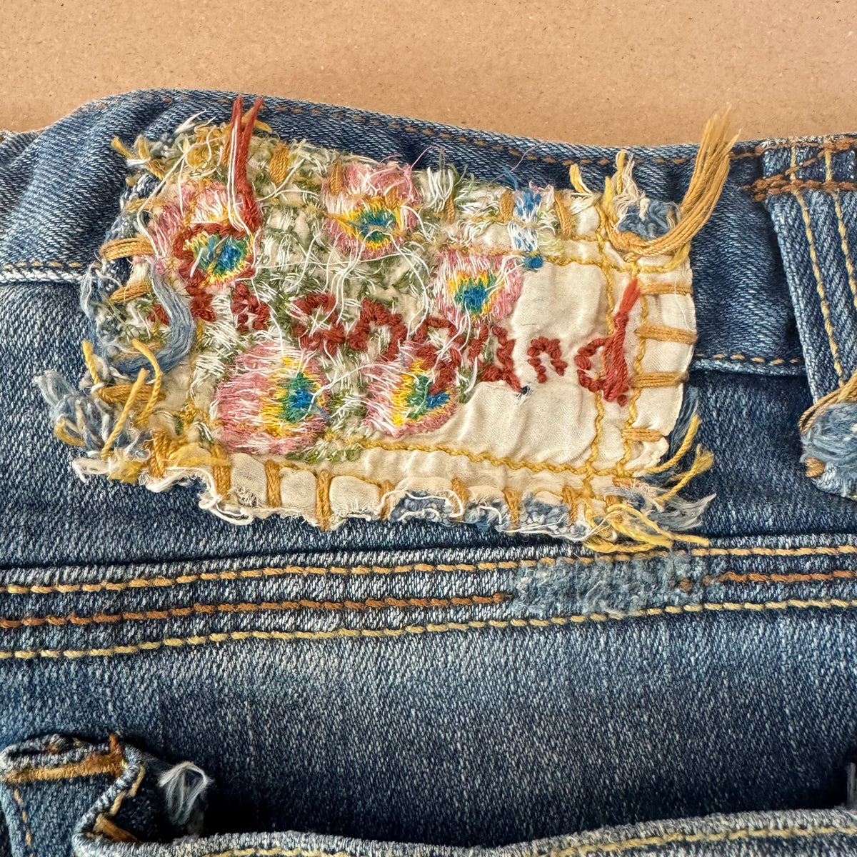 Hangana vintage summer jeans – Close-up 5