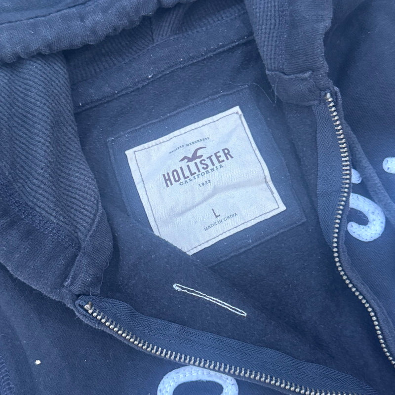 Detailansicht: Sourced limited accessories and clothes Hollister 22 Beach Rider black hoodie – Logo, Nähte oder Material