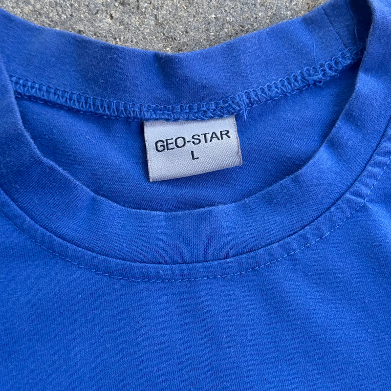 Detailansicht: Sourced limited accessories and clothes Italia streetwear style 00s t-shirt – Logo, Nähte oder Material