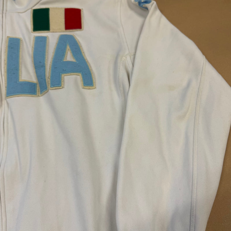 Detailansicht: Sourced limited accessories and clothes Kappa Italia white streetwear track jacket – Logo, Nähte oder Material