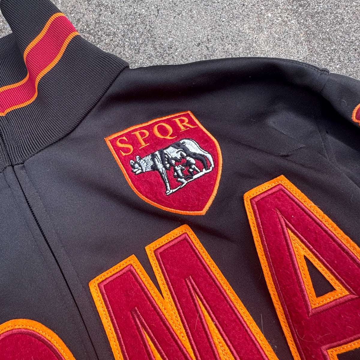 Kappa Roma streetwear black track jacket – Close-up 2