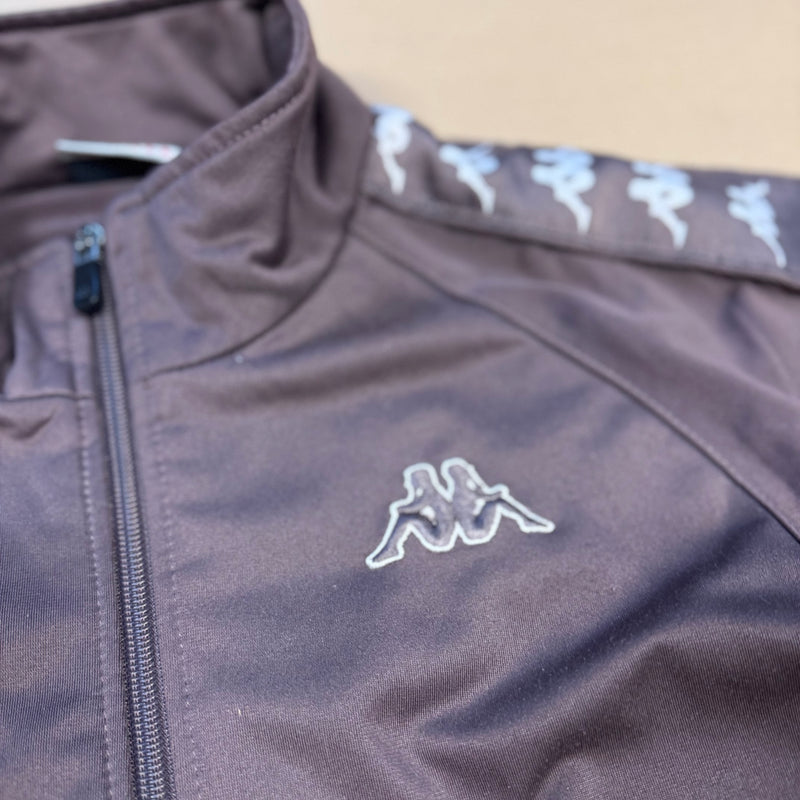Detailansicht: Sourced limited accessories and clothes Kappa vintage womens track jacket – Logo, Nähte oder Material
