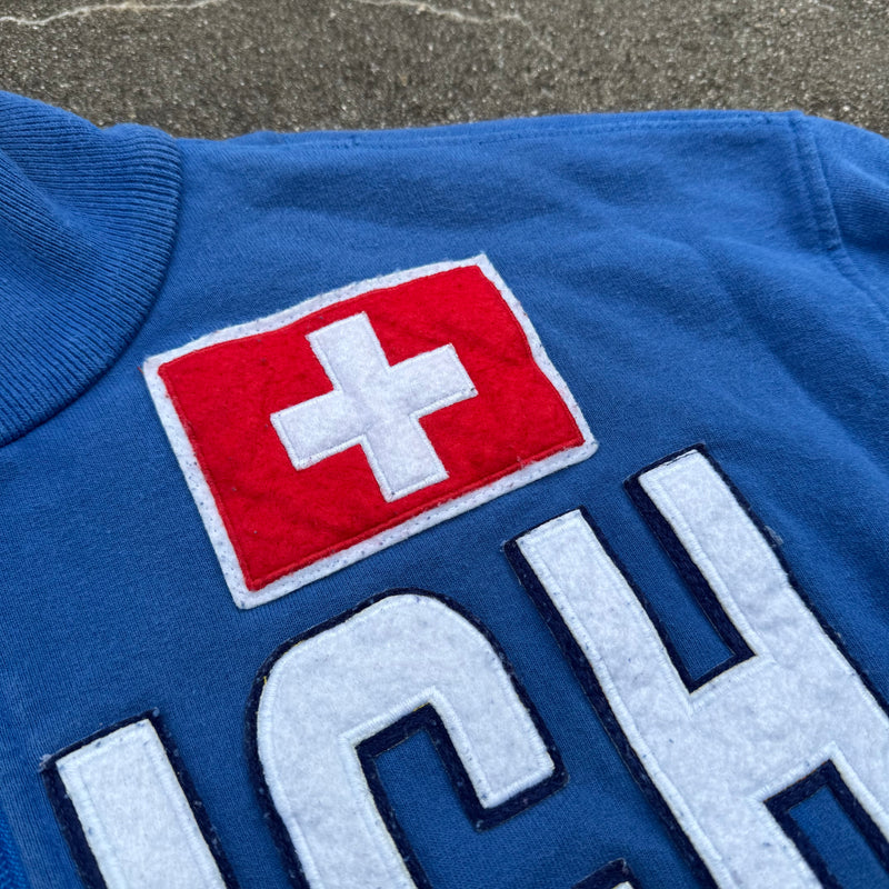 Detailansicht: Sourced limited accessories and clothes Kappa Zürich Switzerland zip-up jacket – Logo, Nähte oder Material
