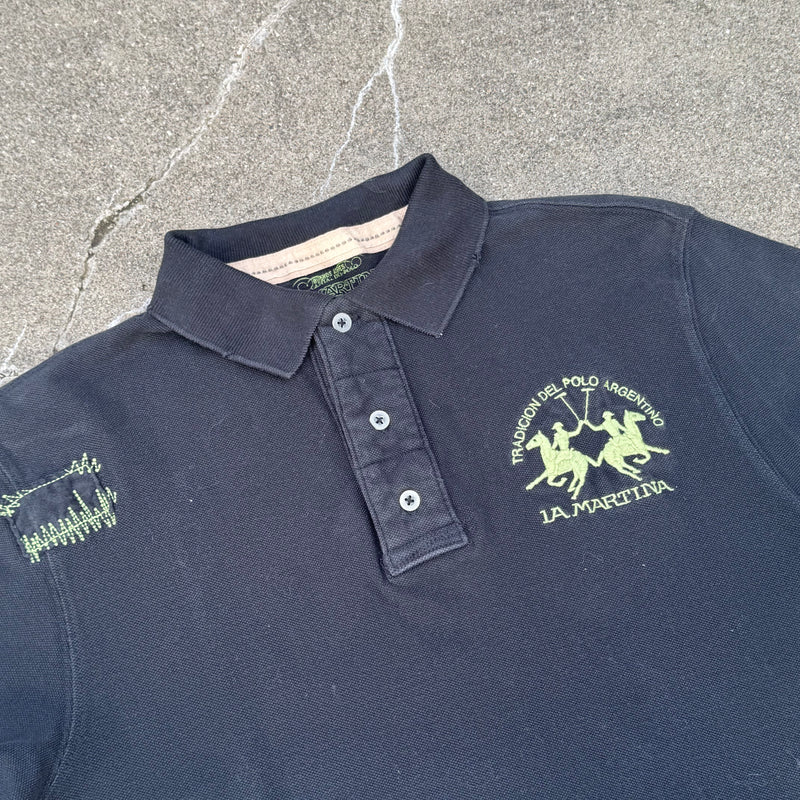 Detailansicht: Sourced limited accessories and clothes La Martina Buenos Aires no 3 vintage poloshirt – Logo, Nähte oder Material