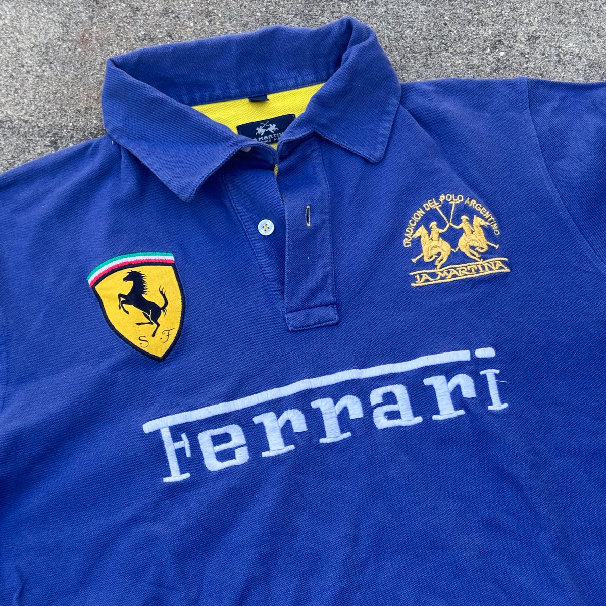 La Martina Ferrari blue streetwear polo shirt – Close-up 1