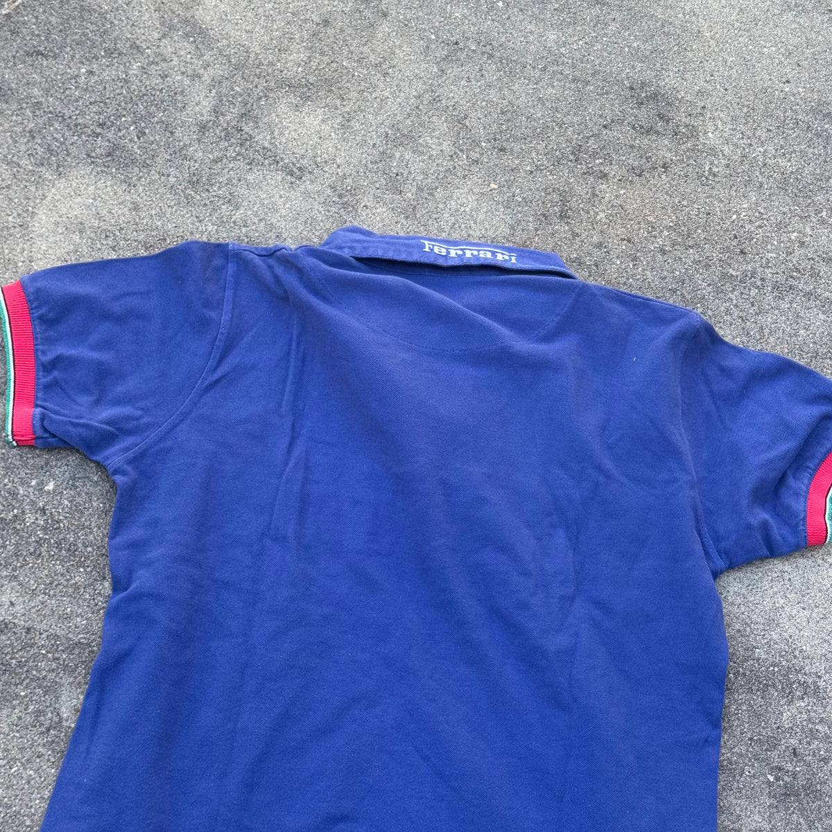 La Martina Ferrari blue streetwear polo shirt – Close-up 2