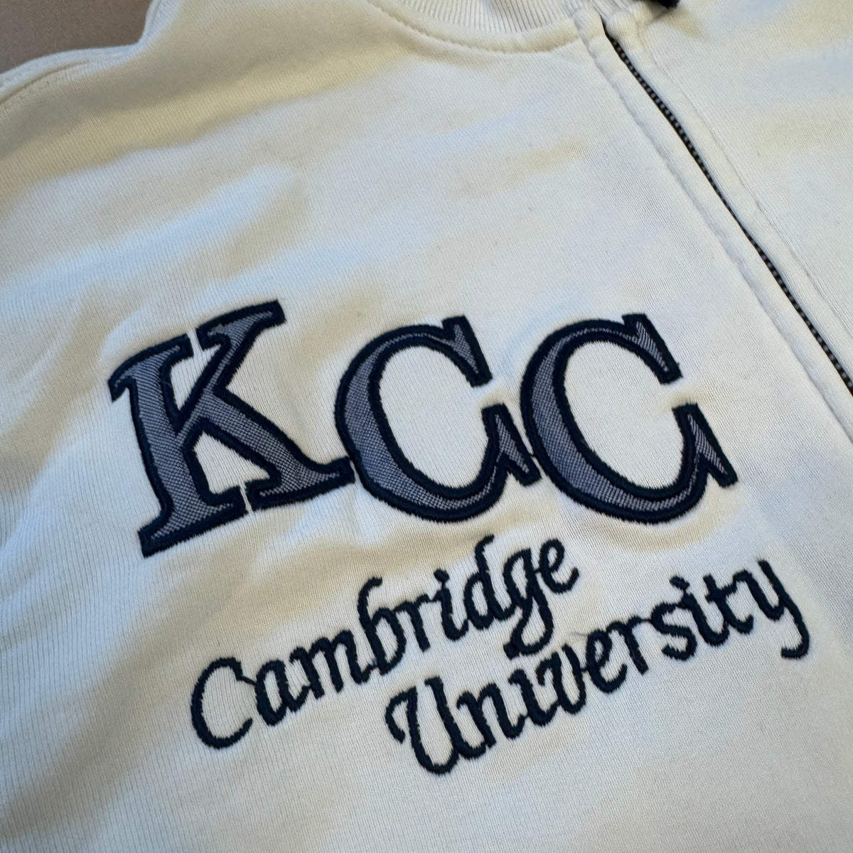 La Martina KCC Cambridge University zip-up – Close-up 1