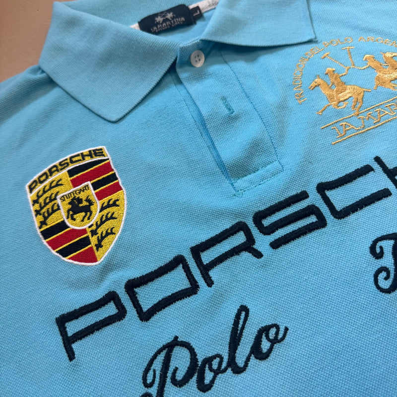 Detailansicht: Sourced limited accessories and clothes La Martina Porsche 2013 baby blue poloshirt – Logo, Nähte oder Material