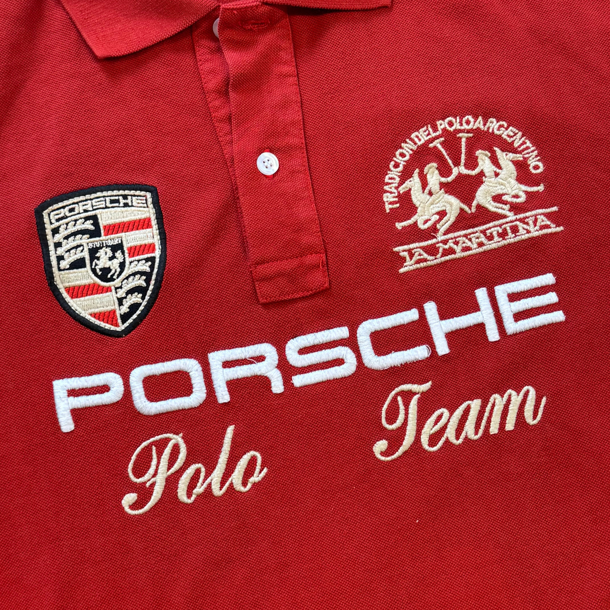 La Martina Porsche Stuttgart poloshirt – Close-up 1