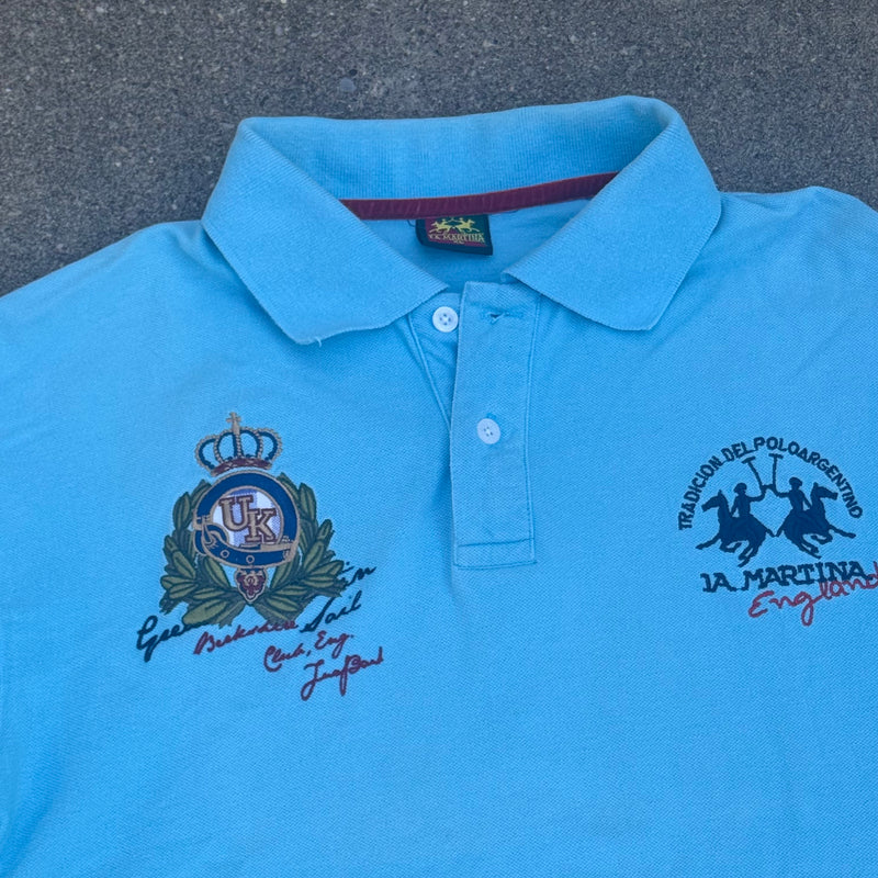 Detailansicht: Sourced limited accessories and clothes La Martina skyblue England vintage poloshirt – Logo, Nähte oder Material