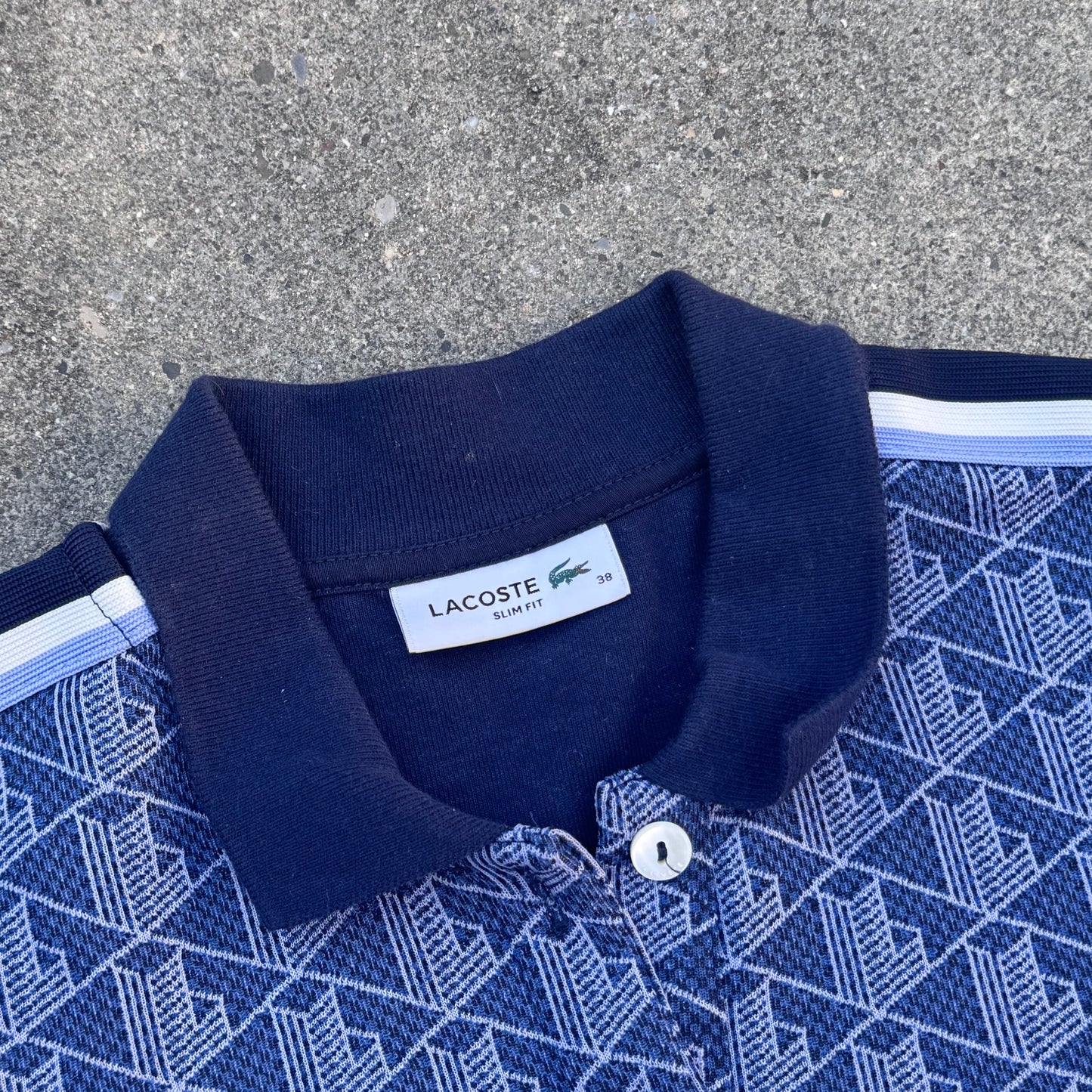 Lacoste Calluna Monogram blue polo shirt – Close-up 2