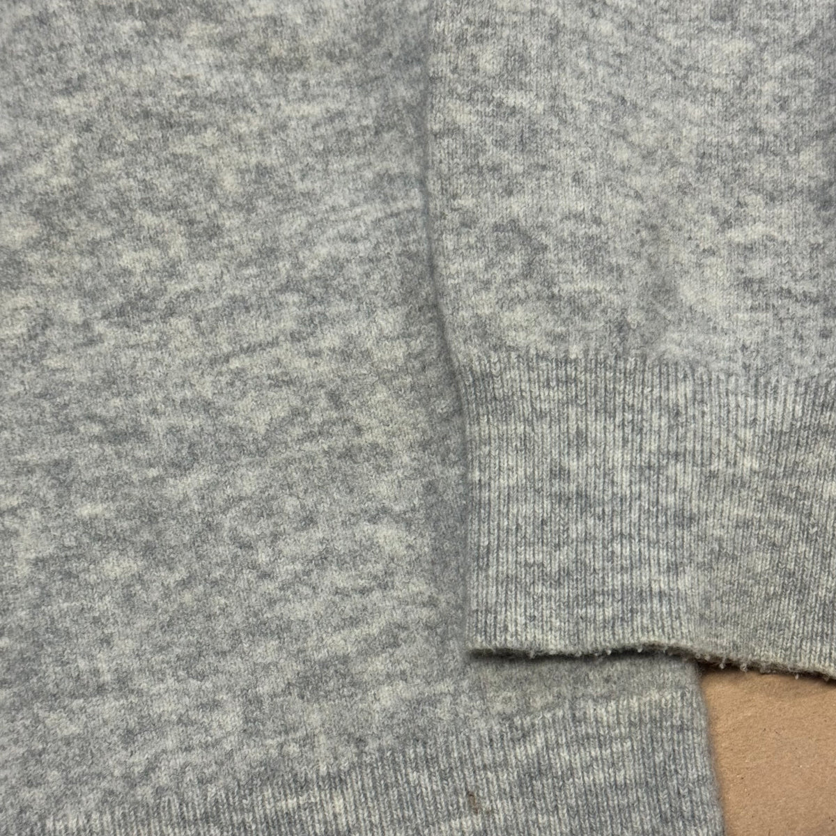 Lacoste vintage grey turtleneck lambswool sweater – Close-up 3
