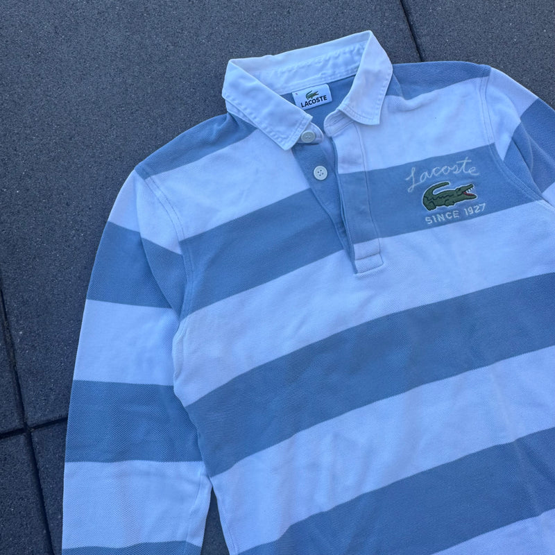 Detailansicht: Sourced limited accessories and clothes Lacoste vintage skyblue striped long polo – Logo, Nähte oder Material