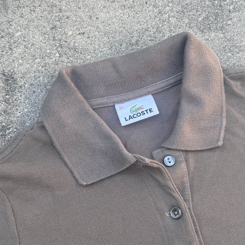 Detailansicht: Sourced limited accessories and clothes Lacoste vintage women's brown polo shirt – Logo, Nähte oder Material