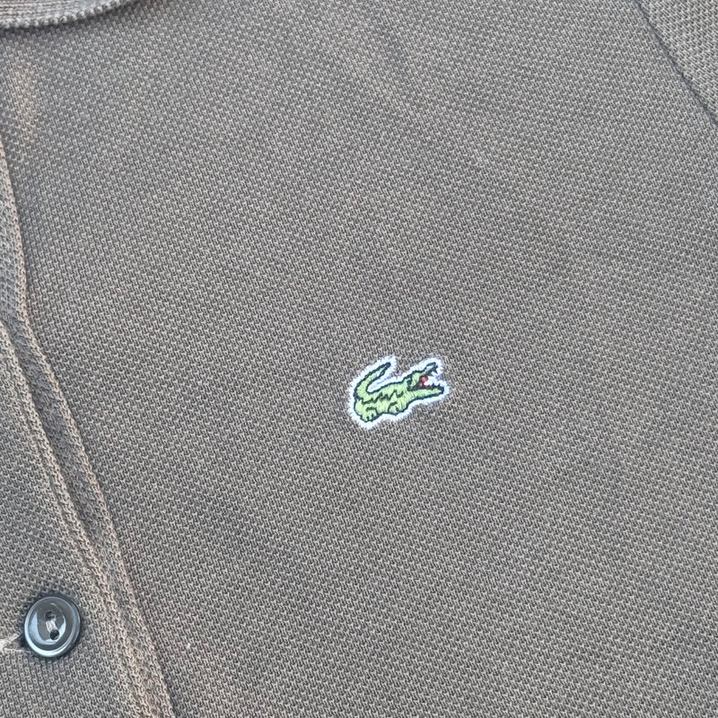 Detailansicht: Sourced limited accessories and clothes Lacoste vintage women's brown polo shirt – Logo, Nähte oder Material