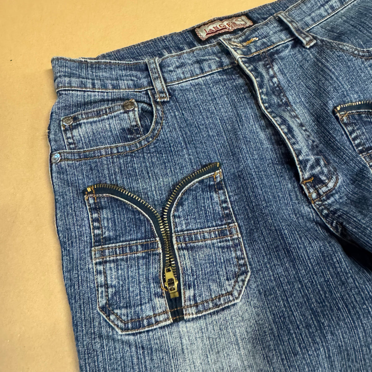 Langren Japanese vintage wide-leg jeans – Close-up 1