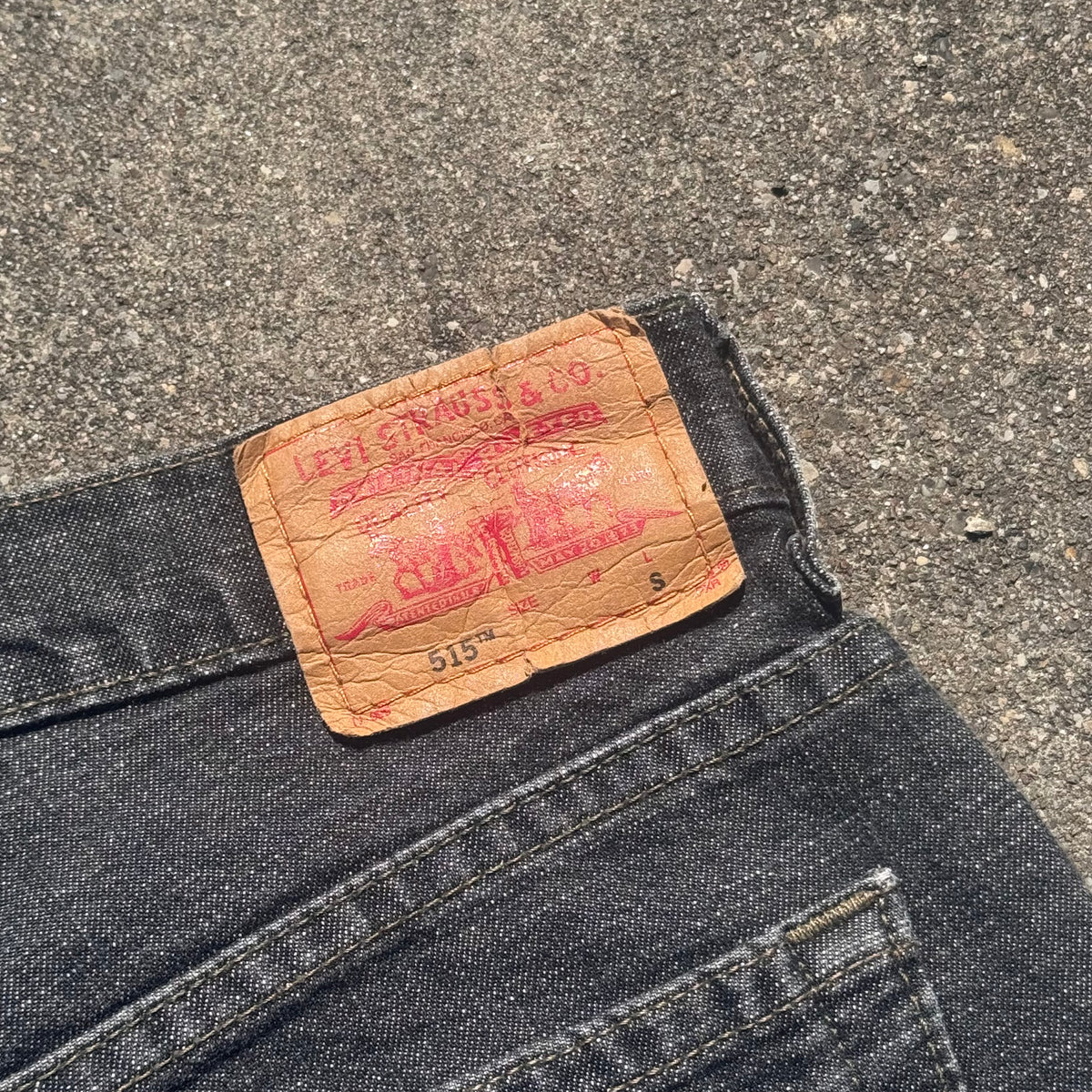 Levi Strauss 515 bootcut high waist jeans – Close-up 2