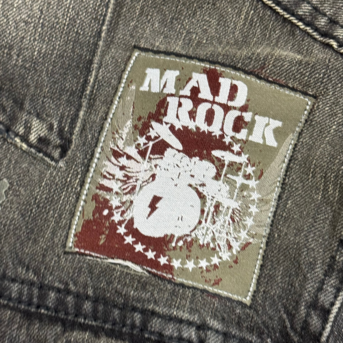 Levi Strauss vintage style black denim jeans jacket – Close-up 2