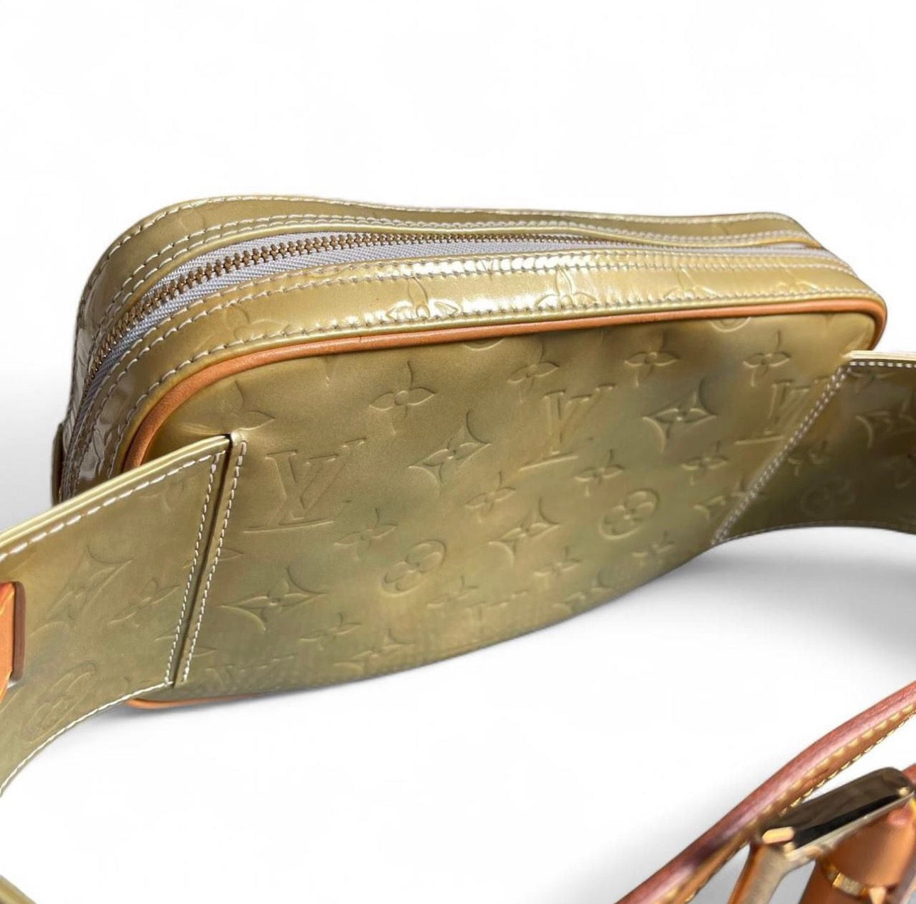 Louis Vuitton monogram vintage golden waist bag – Close-up 4