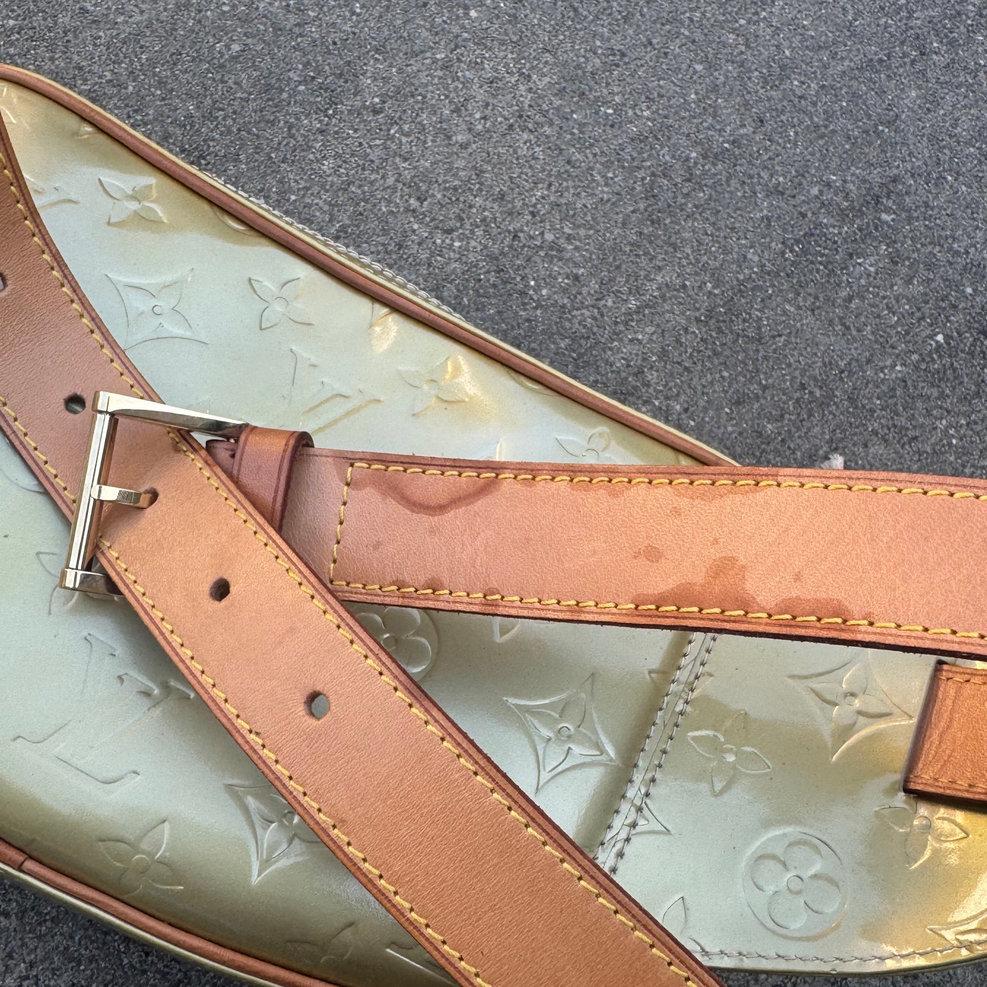 Louis Vuitton monogram vintage golden waist bag – Close-up 8